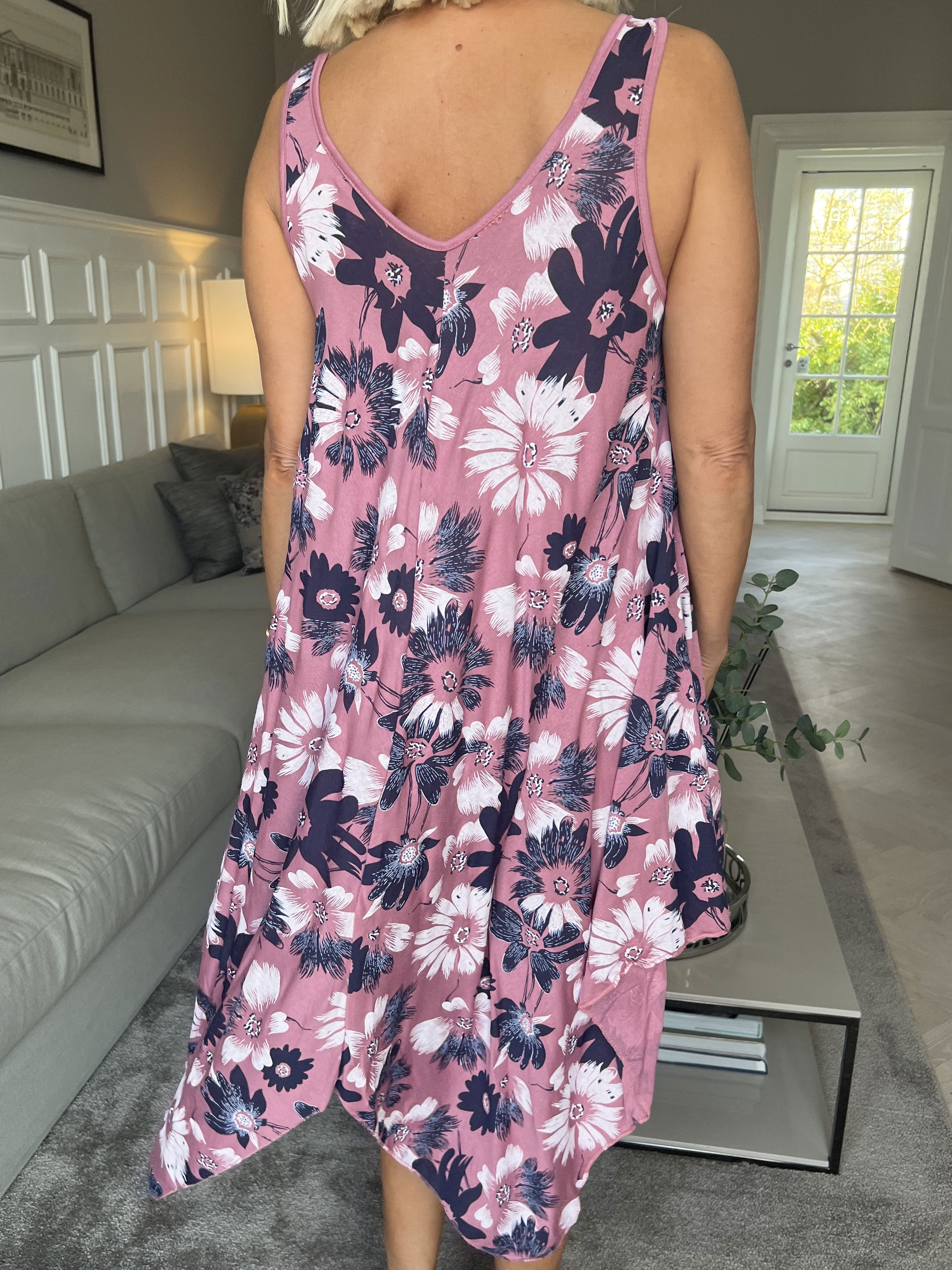 Blair - Luftig viskosklänning med blommigt mönster